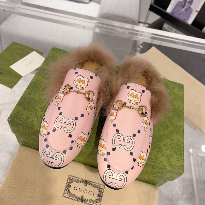 G*u*i leather shoes